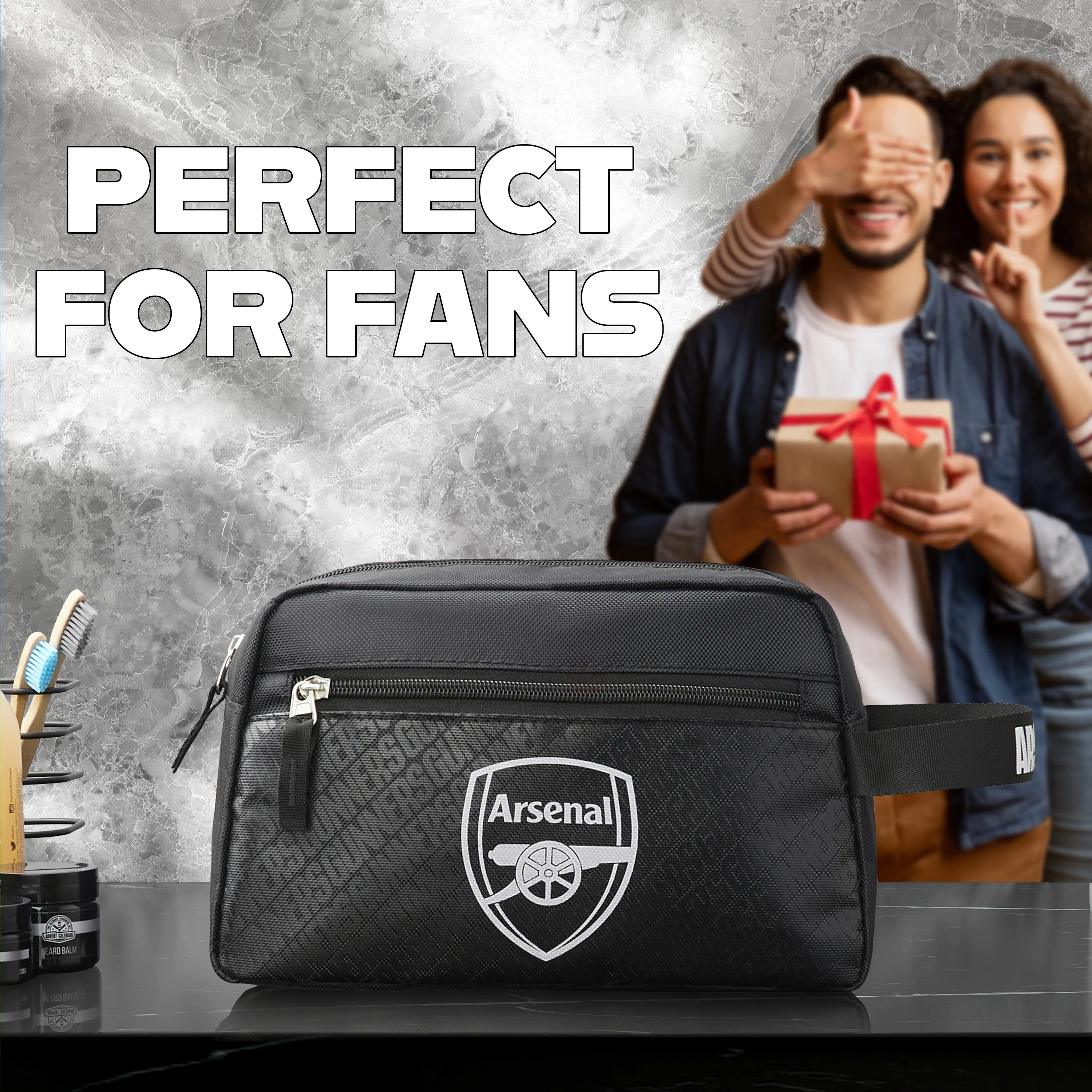 Arsenal F.C. Toiletry Bags for Men, Hanging Wash Bag with Zipped Pocket - Gifts for Him - Image 2