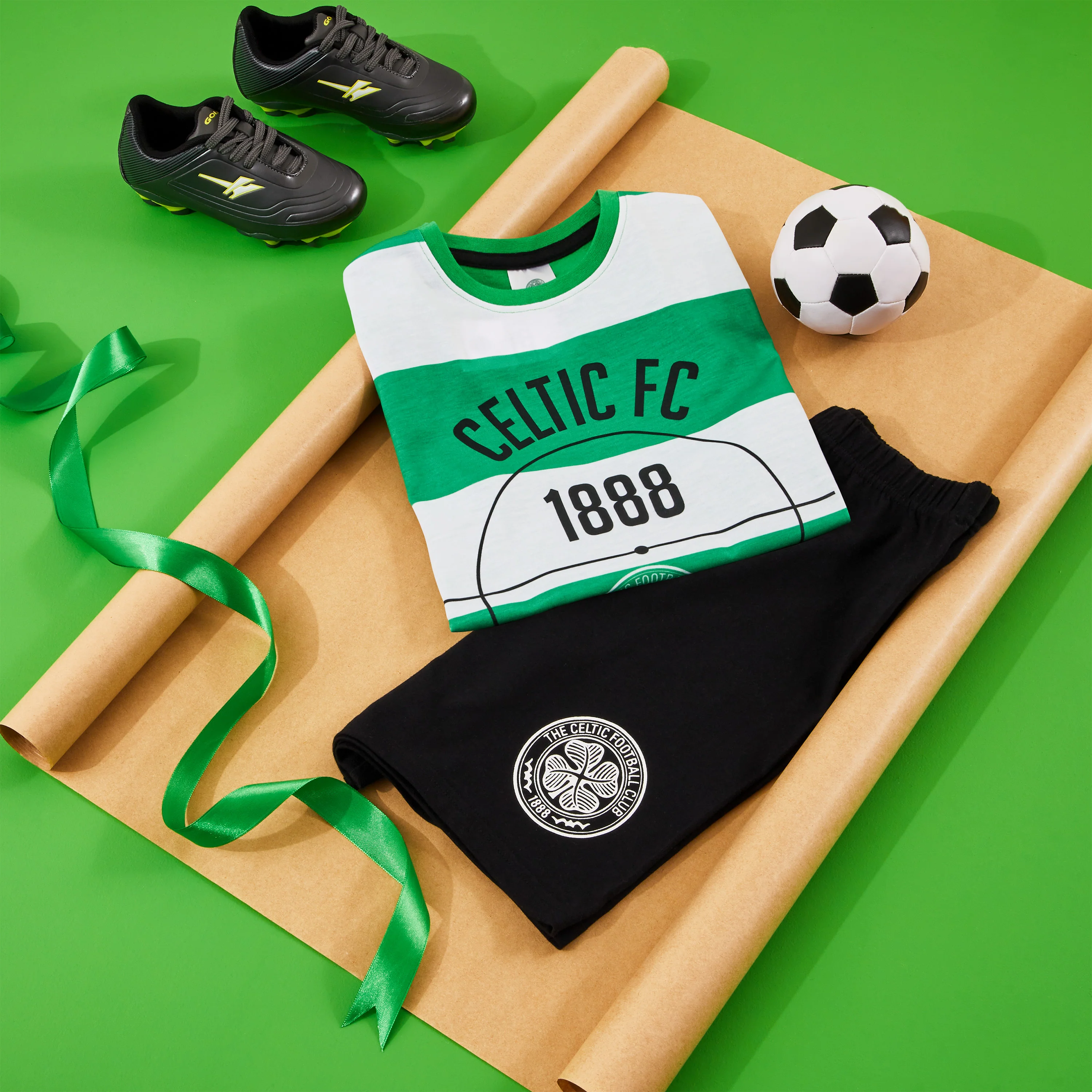 Celtic F.C. Boys PJs, Celtic F.C. Short Pyjamas for Kids - Image 2