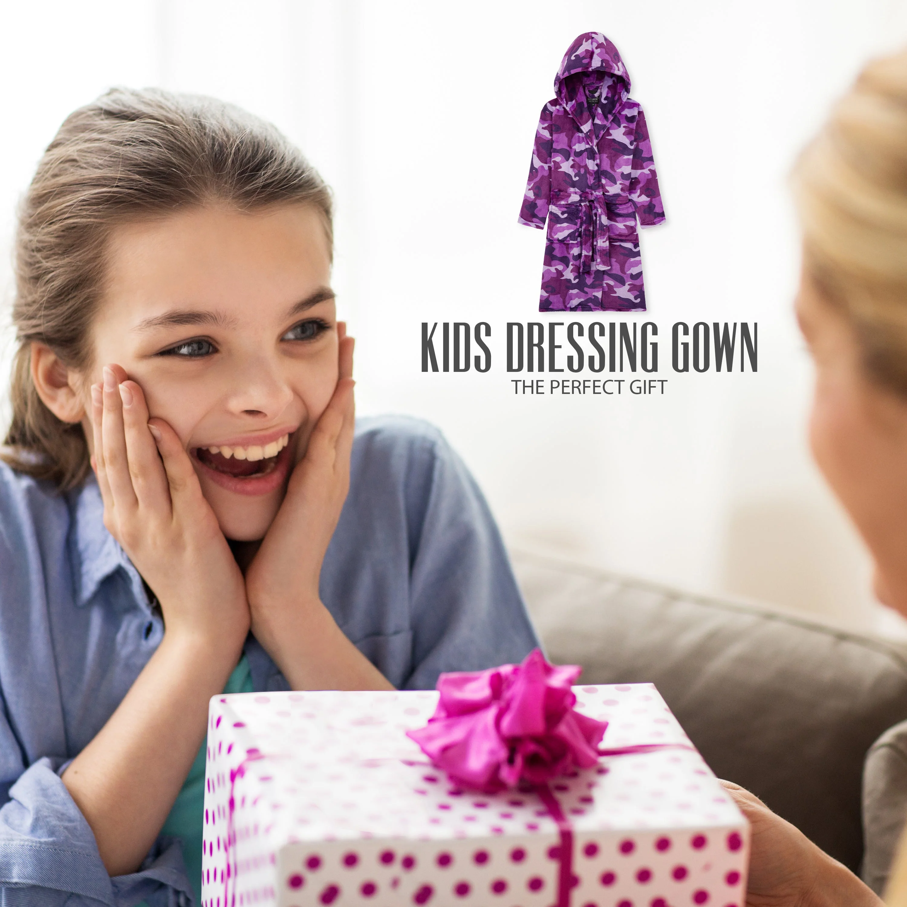 CityComfort Dressing Gown Kids Fleece Robes with Hoodie and Pockets for Boys&Girls - Image 17