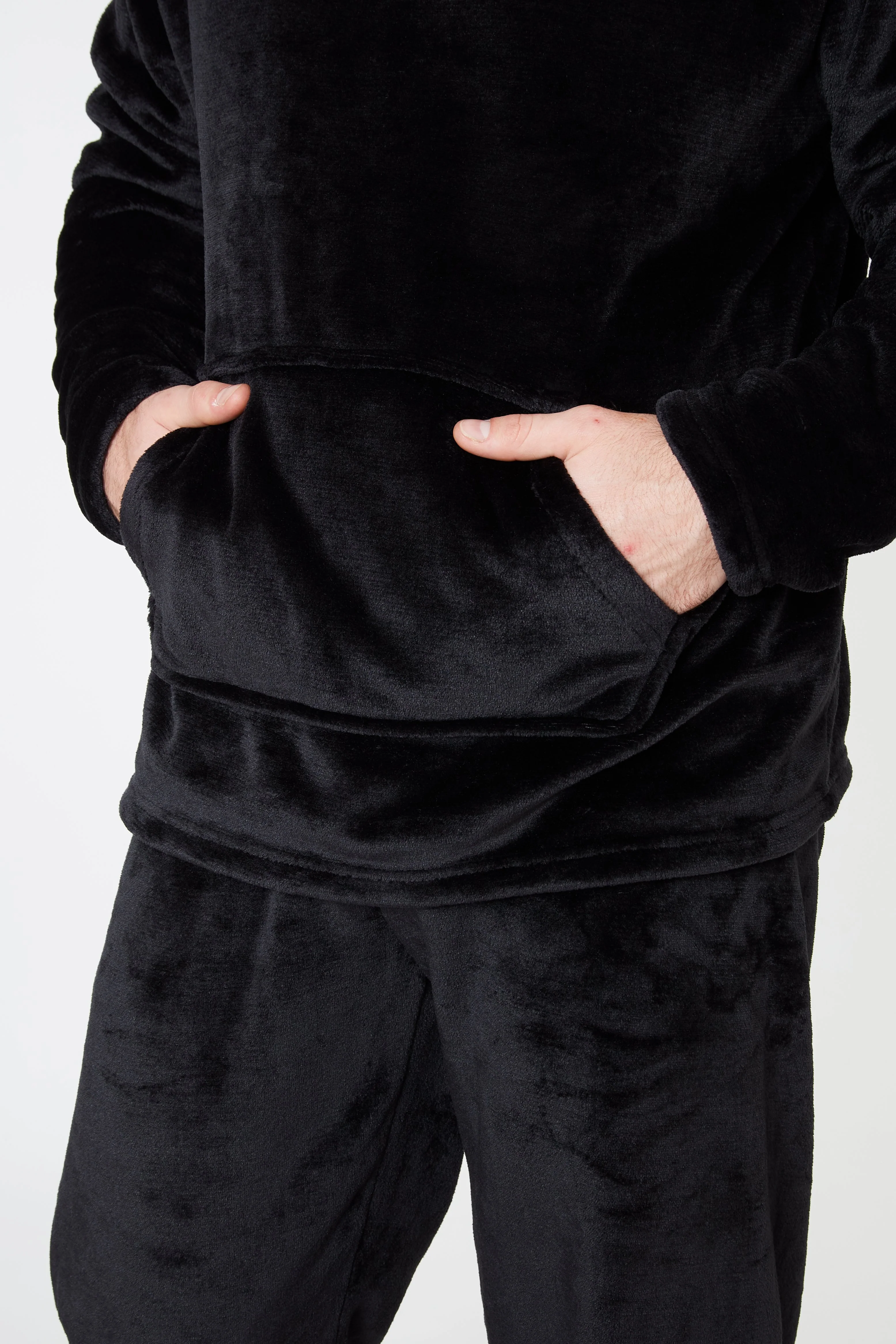 CityComfort Mens Pyjamas Set, Warm Fleece Pyjamas for Men with Fluffy Hoodie - Image 6