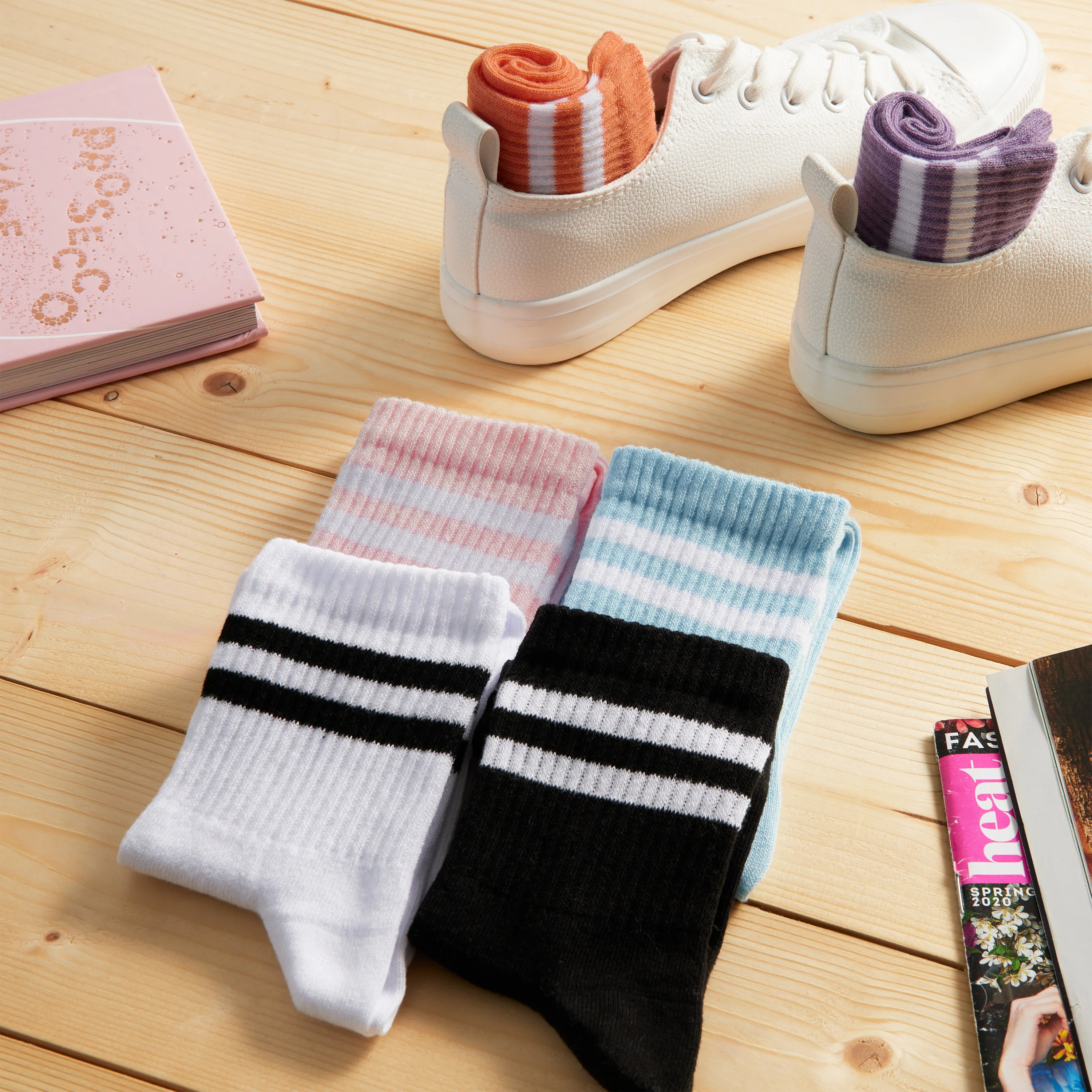 CityComfort Socks Women, Multipack of Sports Retro Ankle Socks for Women and Teens - Image 2