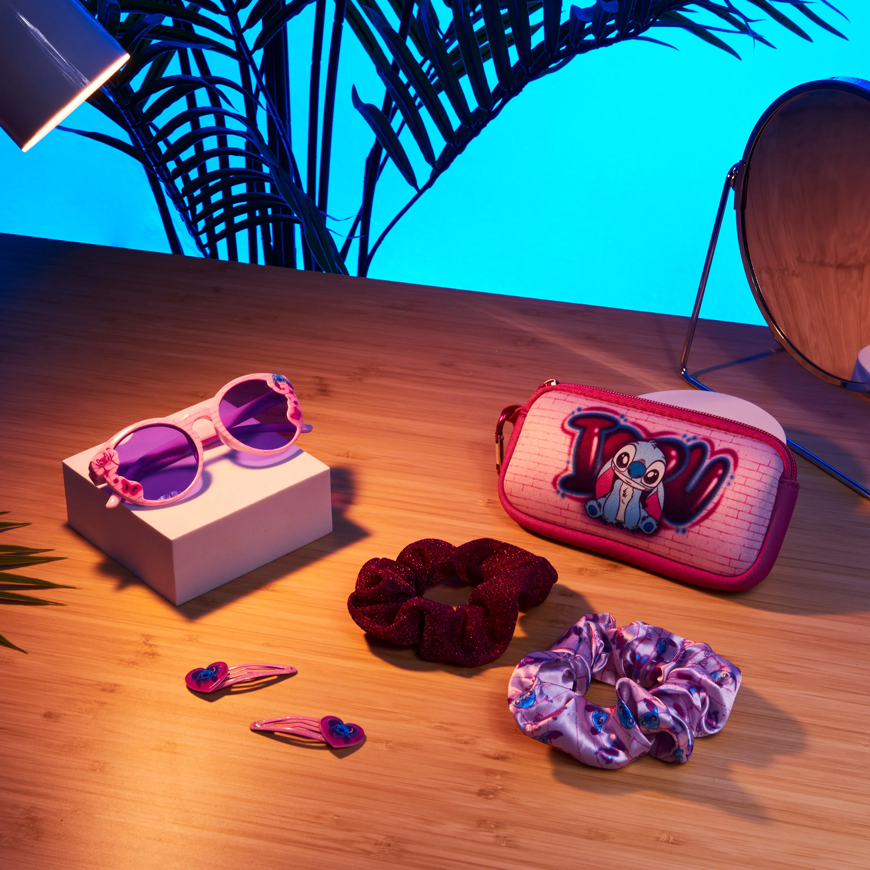 Disney Girls UV Protection Sunglasses, Case and Hair Accessories Set - Stitch - Image 2