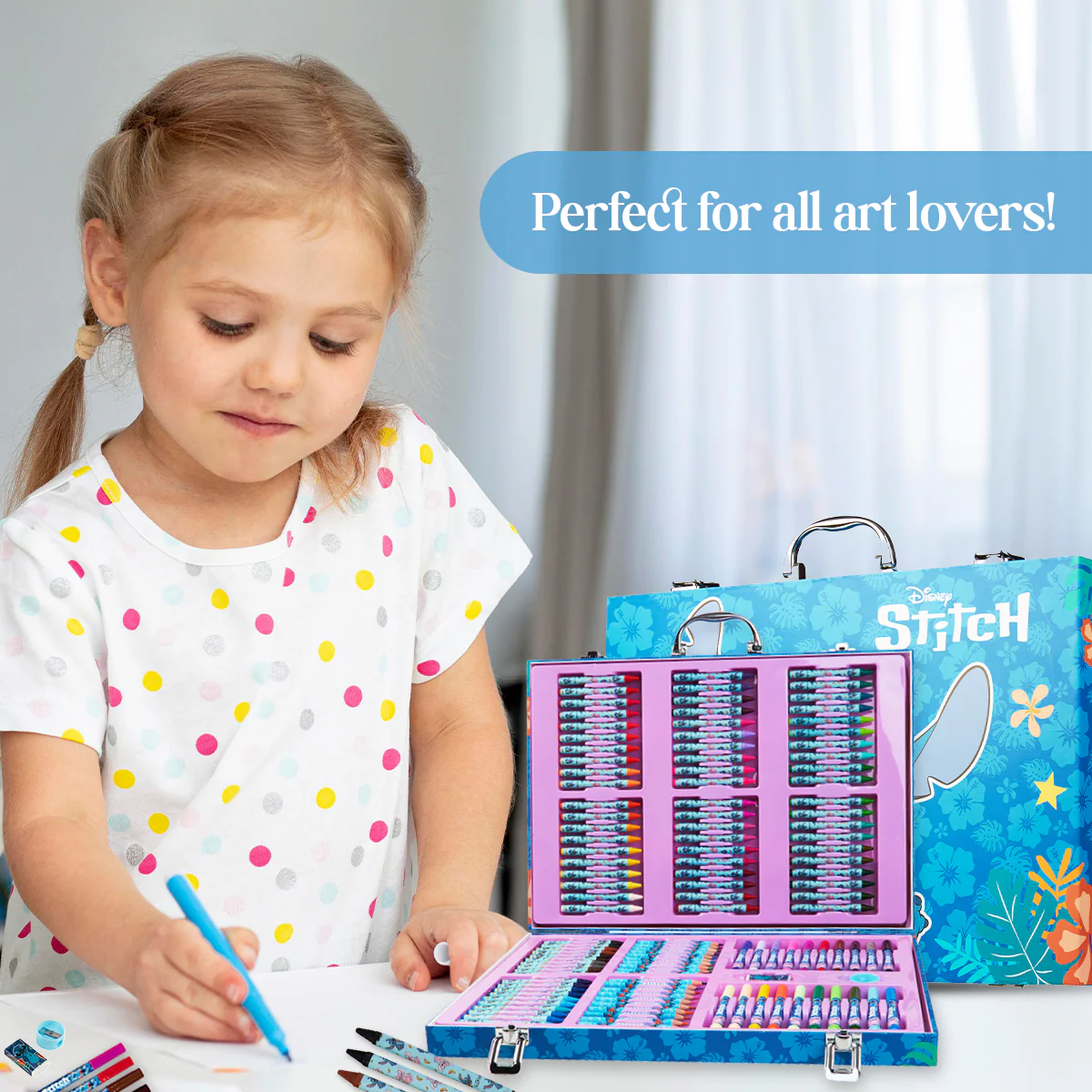 Disney Stitch Art Set for Kids 130+ Pieces Colouring Pencils - Image 4