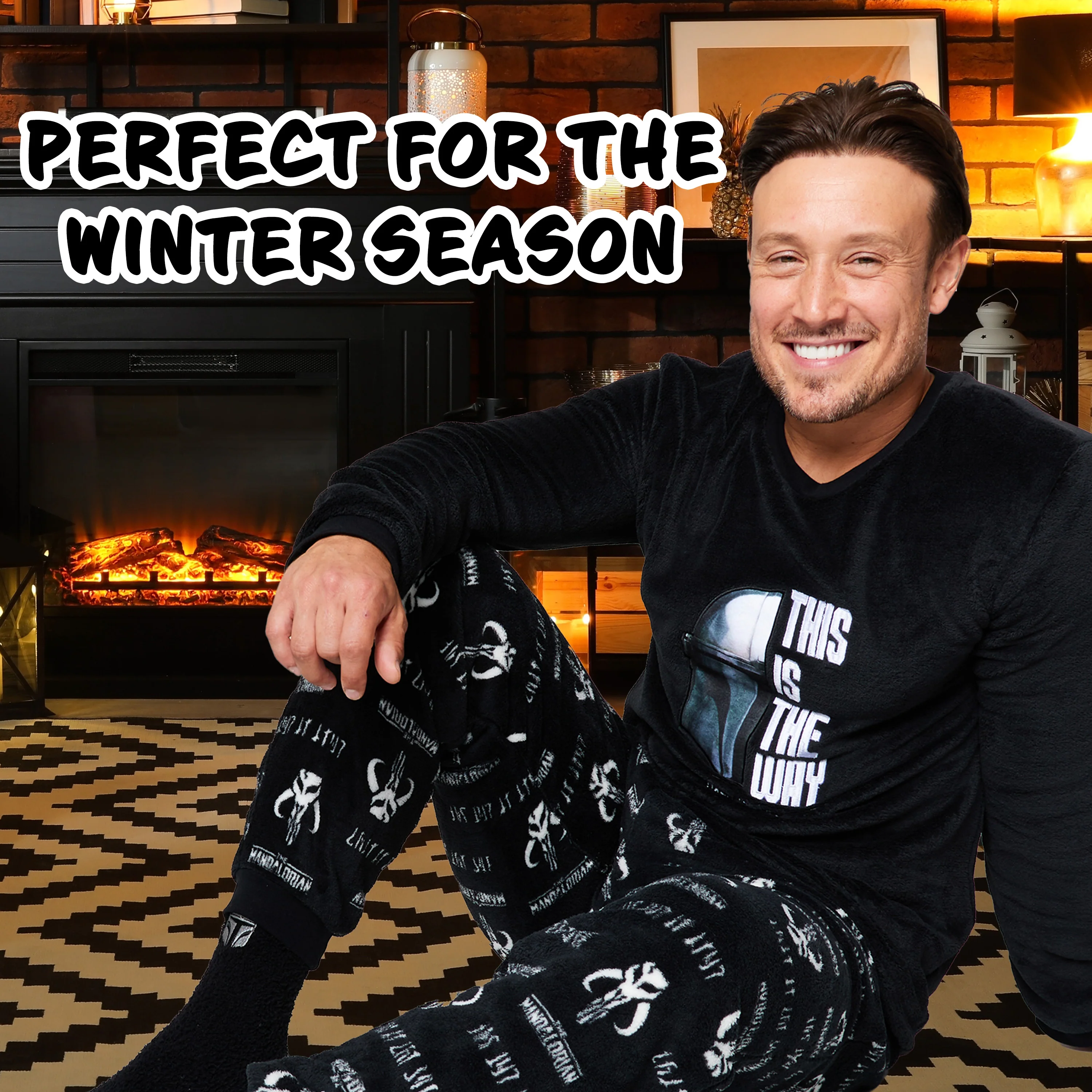 Disney The Mandalorian Mens Pyjamas Set with Fluffy Socks - Image 5