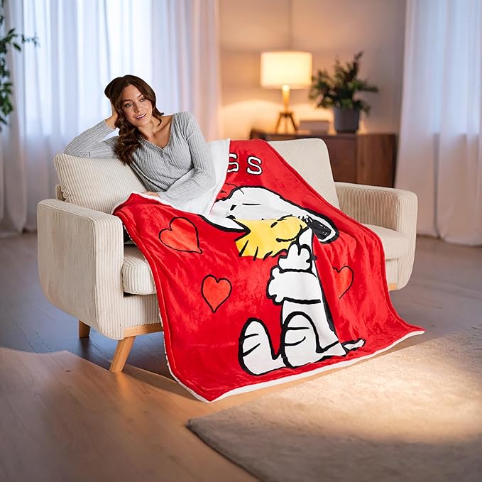 Get Trend Peanuts Snoopy Electric Blanket 230x265cm, King Size Soft & Luxurious Sherpa Fleece Heated Blanket - Image 2