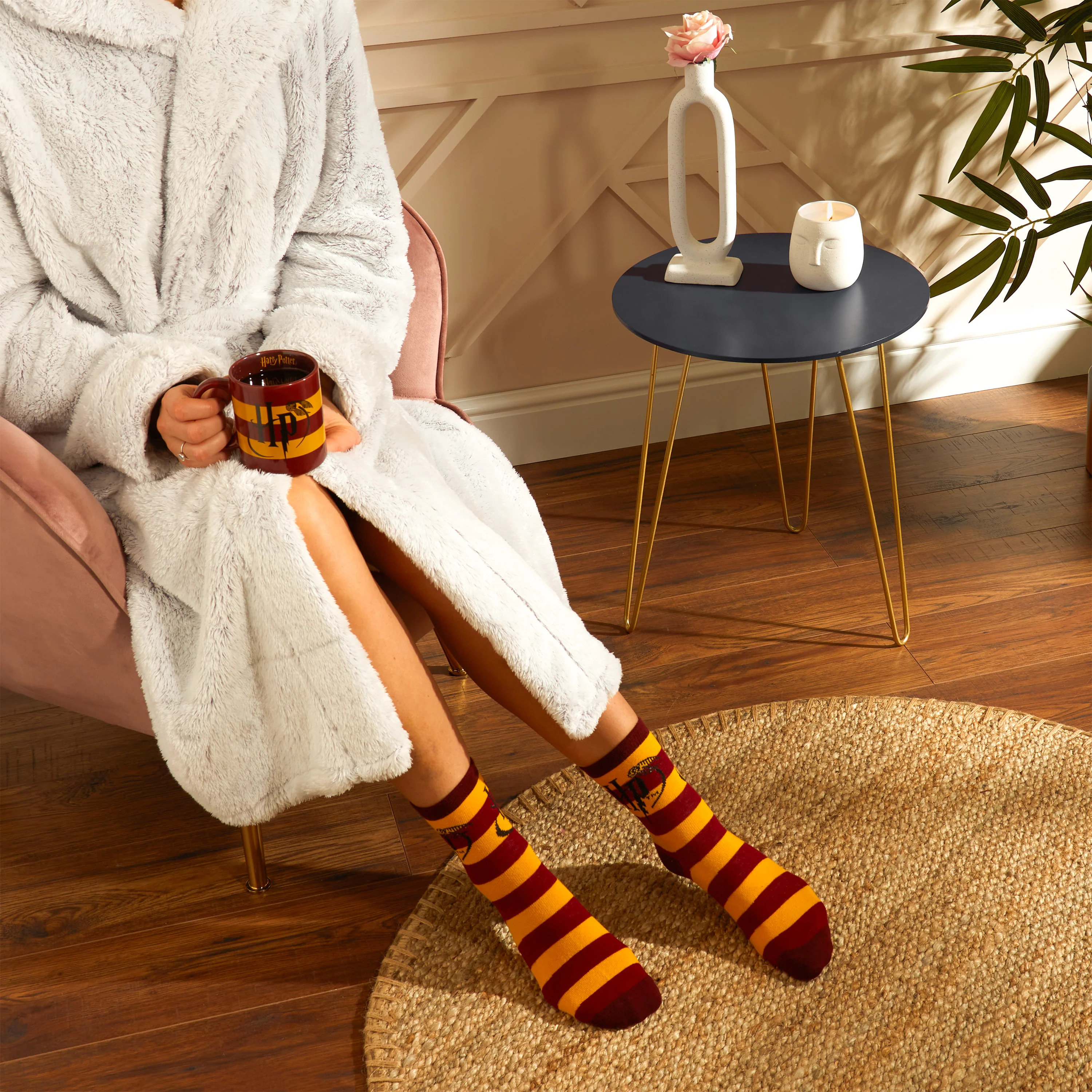 Harry Potter Mug & Socks Gift Set for Women & Teens Hogwarts Calf Socks - Image 3
