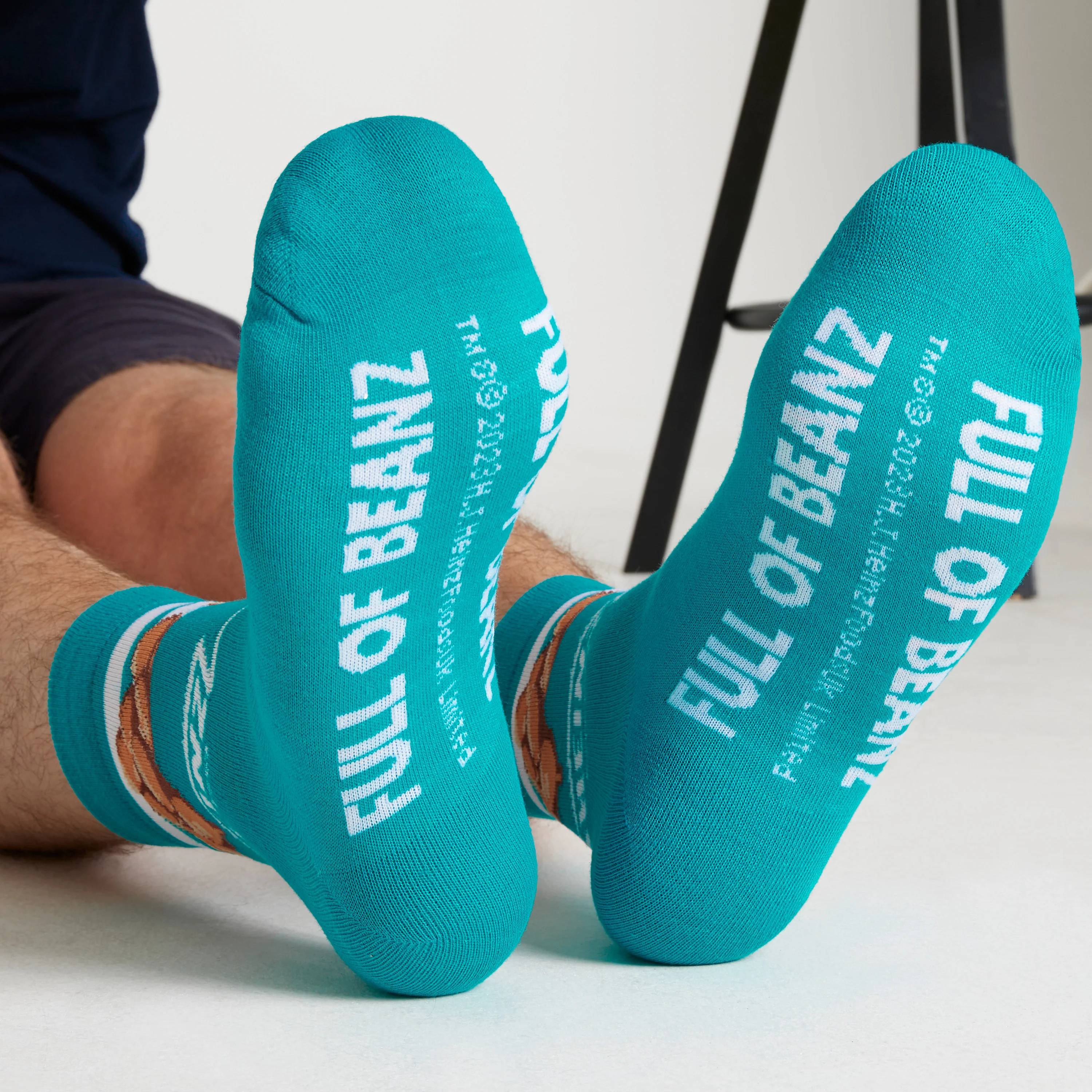 HEINZ Mens Socks Pack of 3 Baked Beans Crew Socks for Men - Image 5