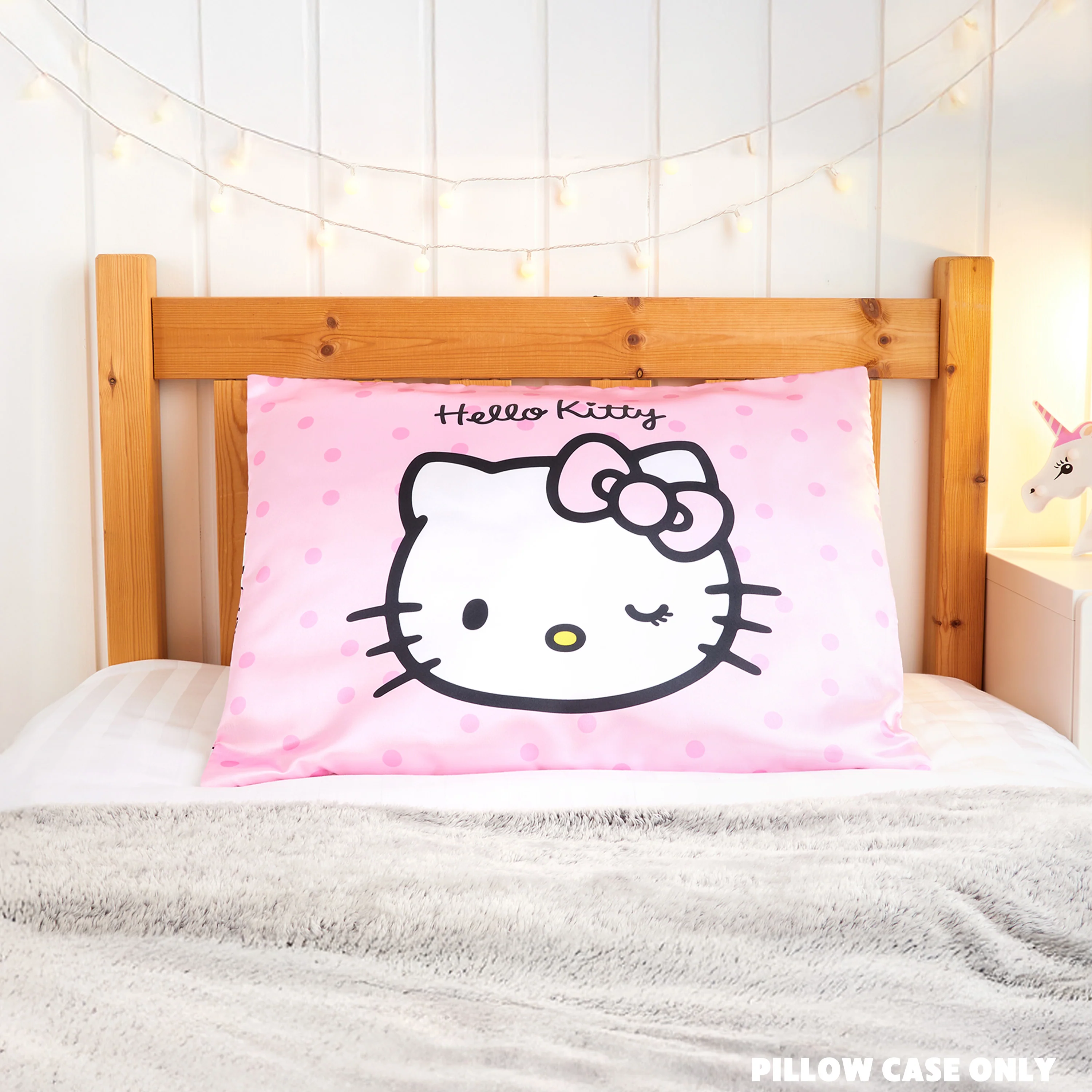 Hello Kitty Satin Pillowcase for Hair Skin Benefits for Girls Teens Women Kawaii 48 x 66cm Cooling Soft Zip Closure Bedroom Decor, Beauty Gifts for Her - Image 6