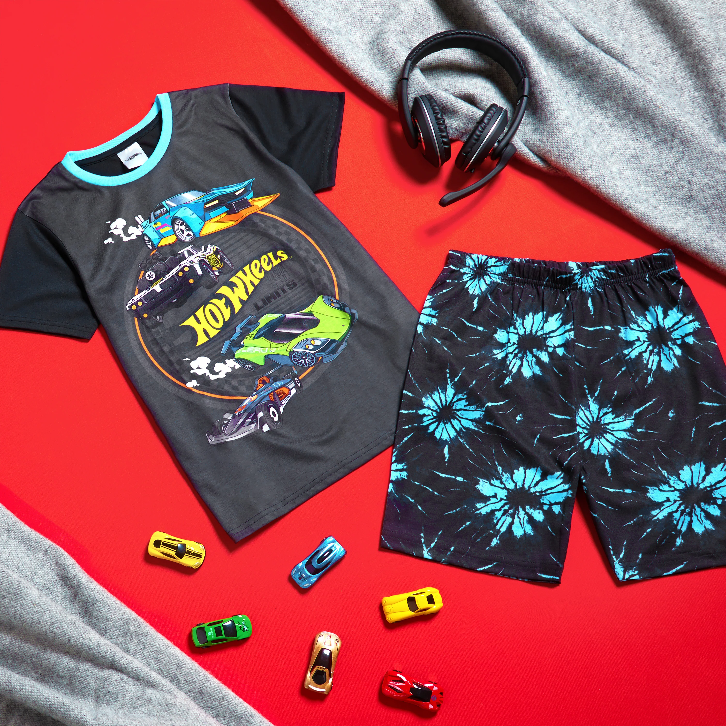 Hot Wheels Boys Pyjamas 2 Piece Summer Nightwear Set Short PJs Soft Breathable Lounge Wear Gifts for Boys - Image 4