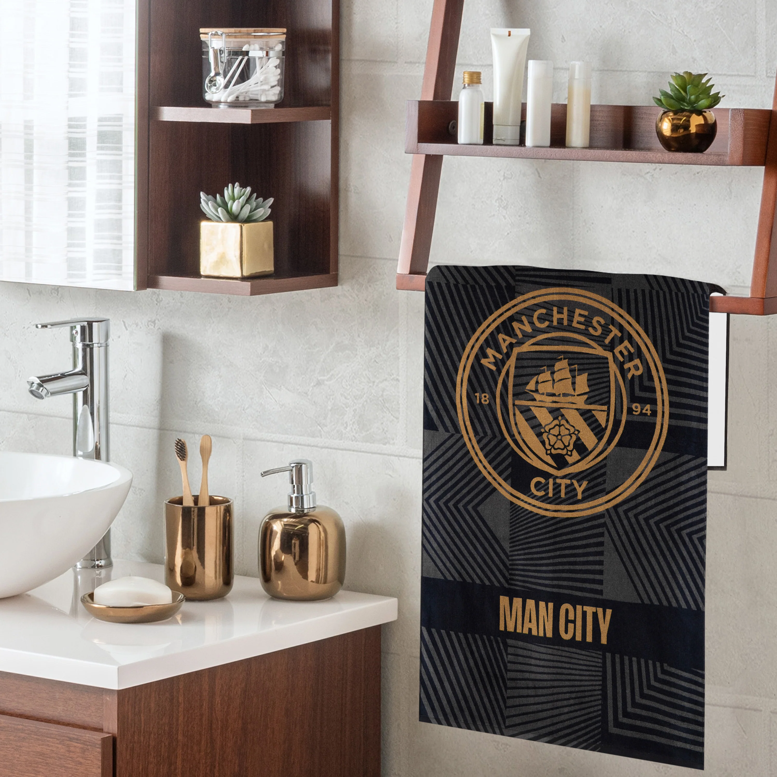 MANCHESTER CITY F.C. Bath Towel for Men Women Teens Boys 100% Cotton Quick Dry Football Crest Beach Towel Swim Gym Holiday Shower Supporters' Gear 137 x 69cm (Black, 137x68.5cm) - Image 5
