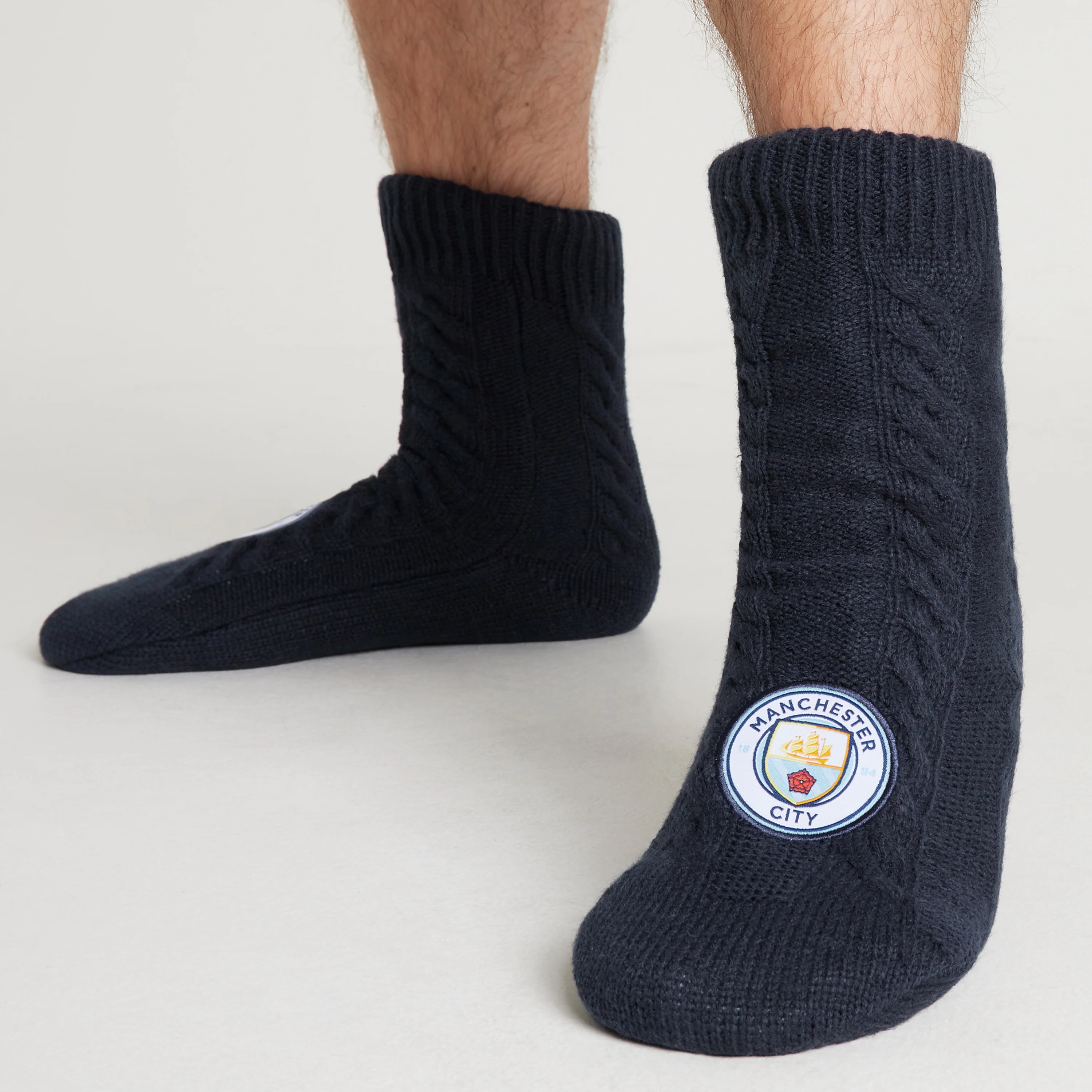 MANCHESTER CITY FC Slipper Socks for Men and Teenagers - Soft Warm Non Slip - Image 4