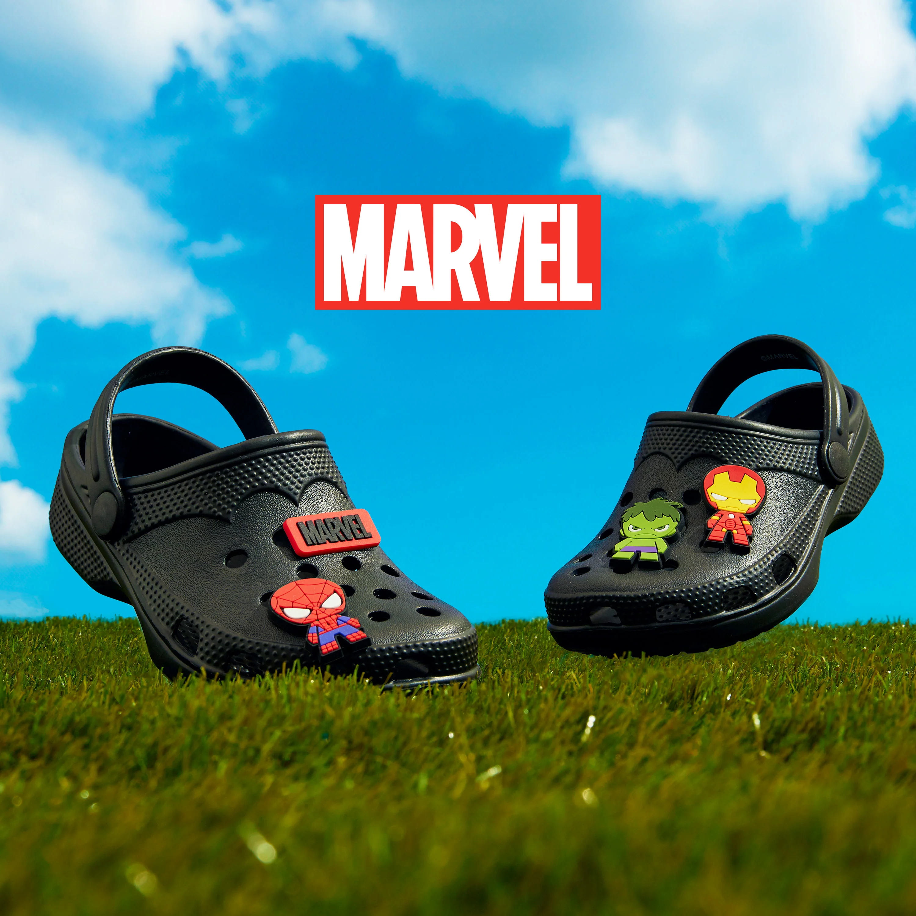 Marvel Boys Clogs with Removable Rubber Charms - Black Spiderman - Image 2