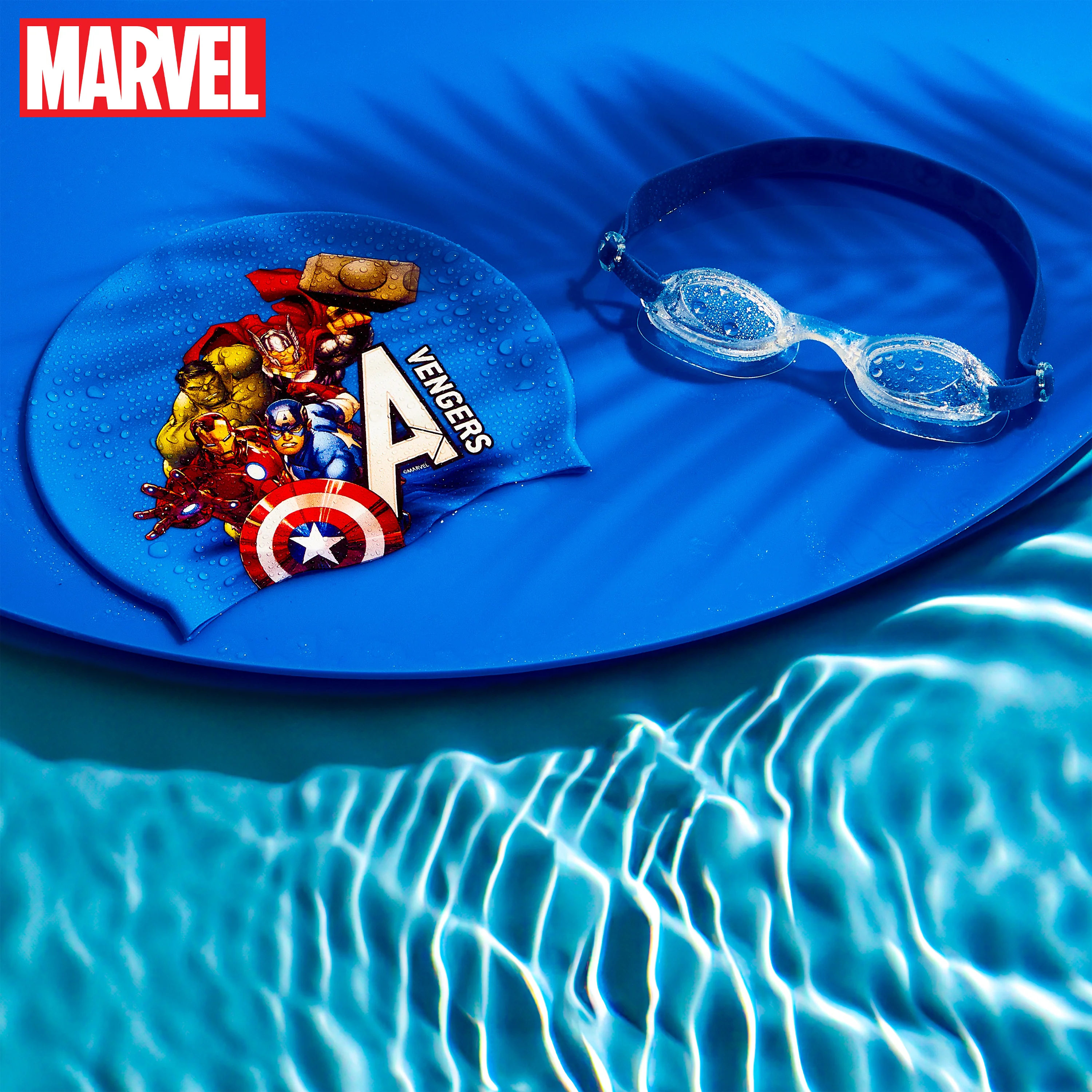 Marvel Children's Swimming Goggles and Swimming Cap Set Anti-Fog UV Protection - Blue Avengers - Image 2