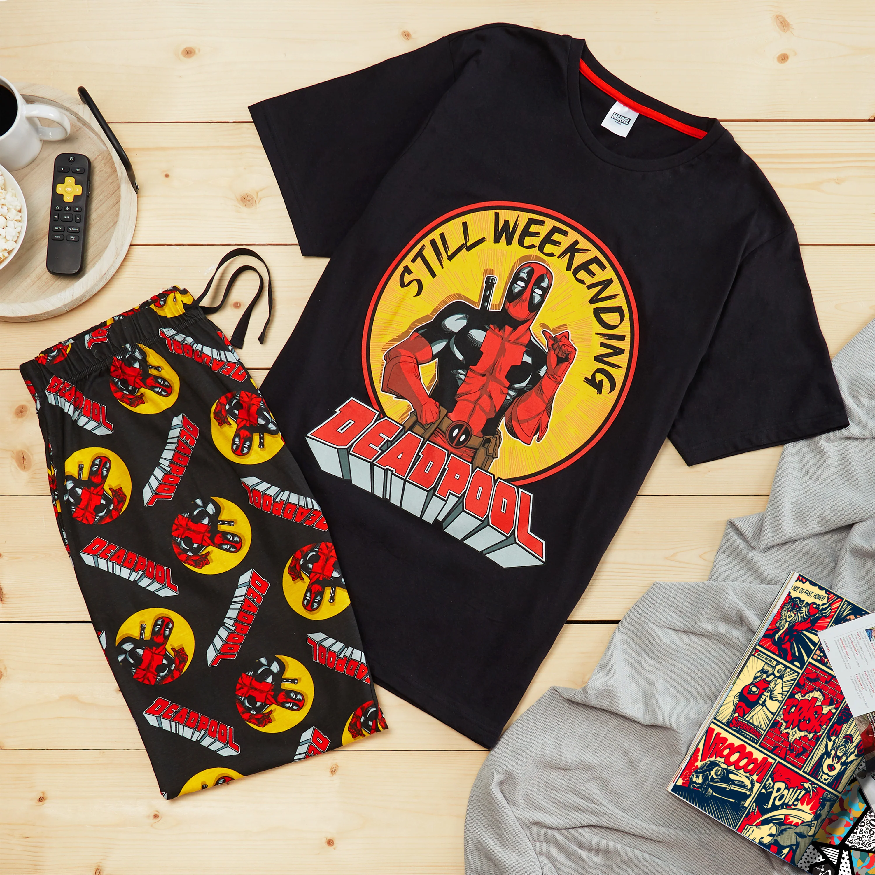 Marvel Deadpool Mens Pyjama Set, Soft Comfortable PJs Loungewear - Gifts for Men - Image 2