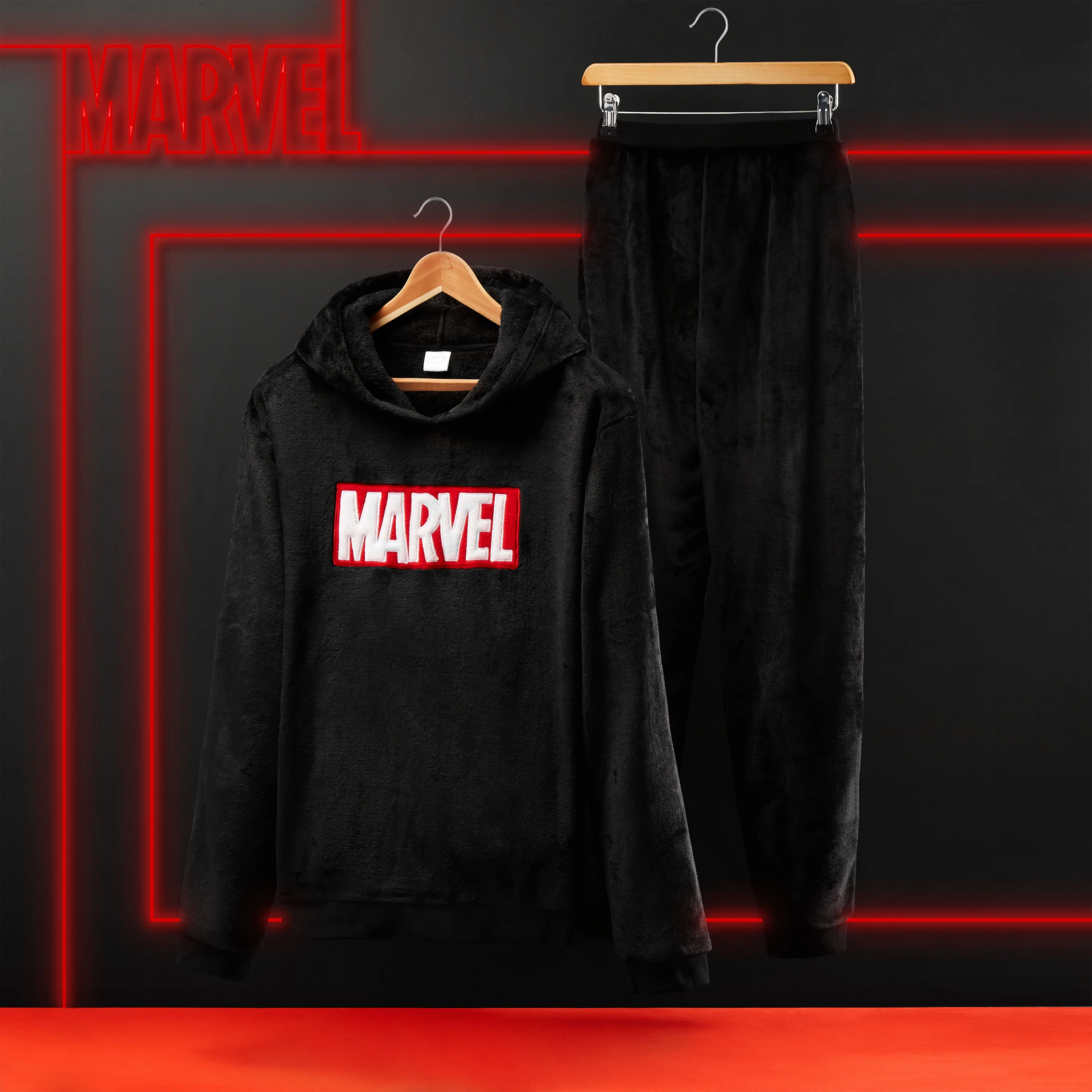 Marvel Mens Pyjamas Set - Long Sleeve Pyjama Set - Image 2