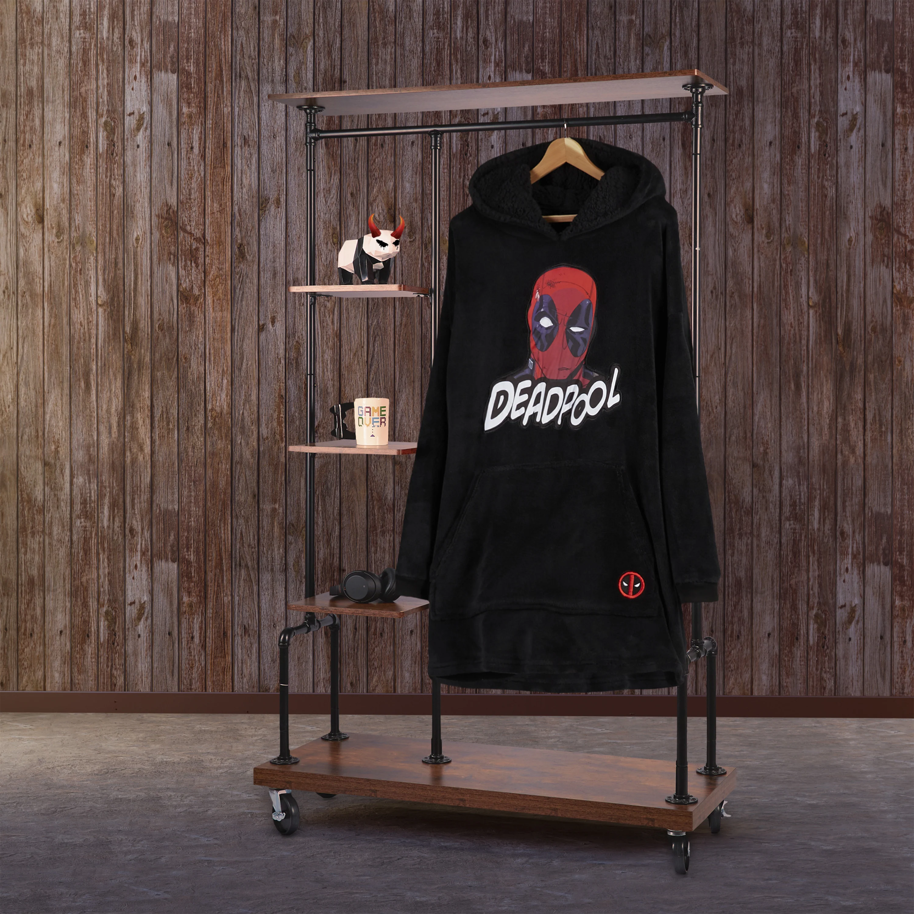Marvel Oversized Hoodie Blanket for Men and Teenagers - Deadpool - Image 3