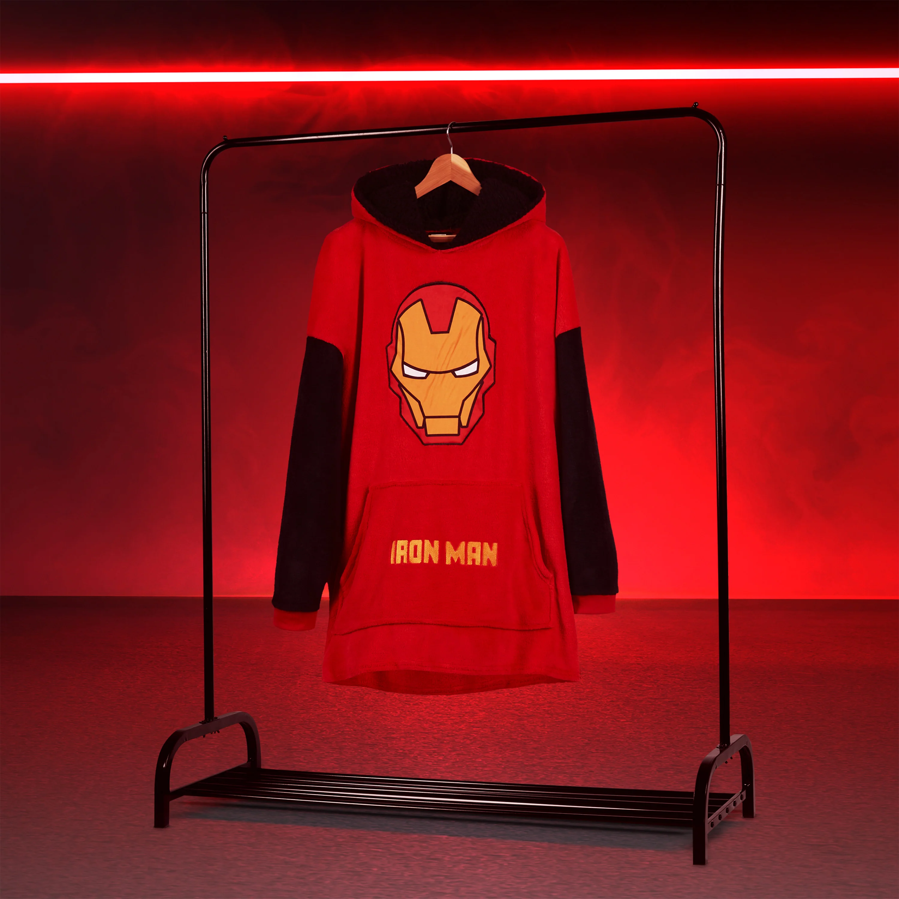 Marvel Oversized Hoodie Blanket for Men - Iron Man - Image 3