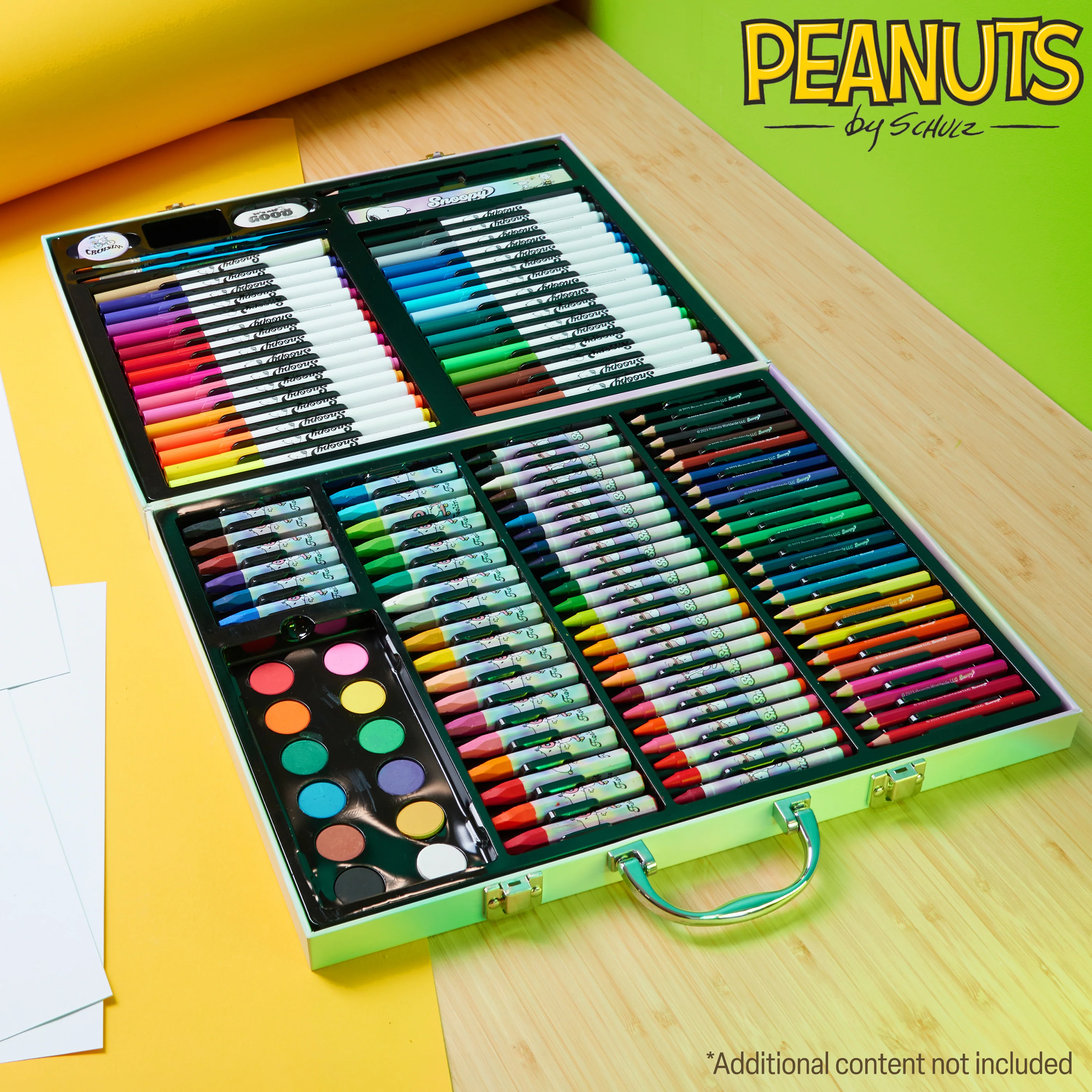 Peanuts Snoopy Kids Colouring Set 140 Plus Pieces Travel Art Supplies Kids Gifts - Image 2