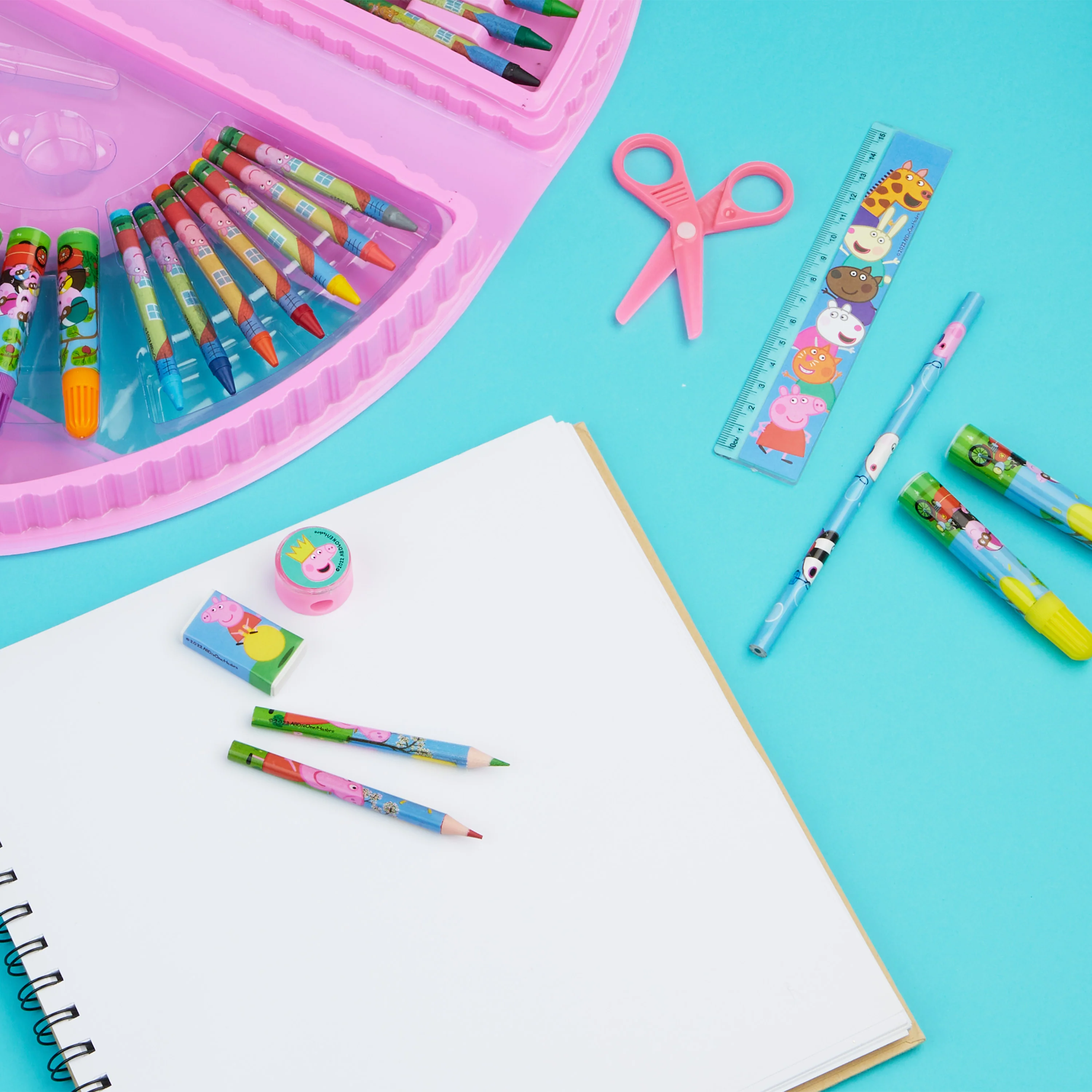 Peppa Pig Kids Art Set for Girls and Boys Travel Case Crafts Drawing and Painting Sets - Image 2