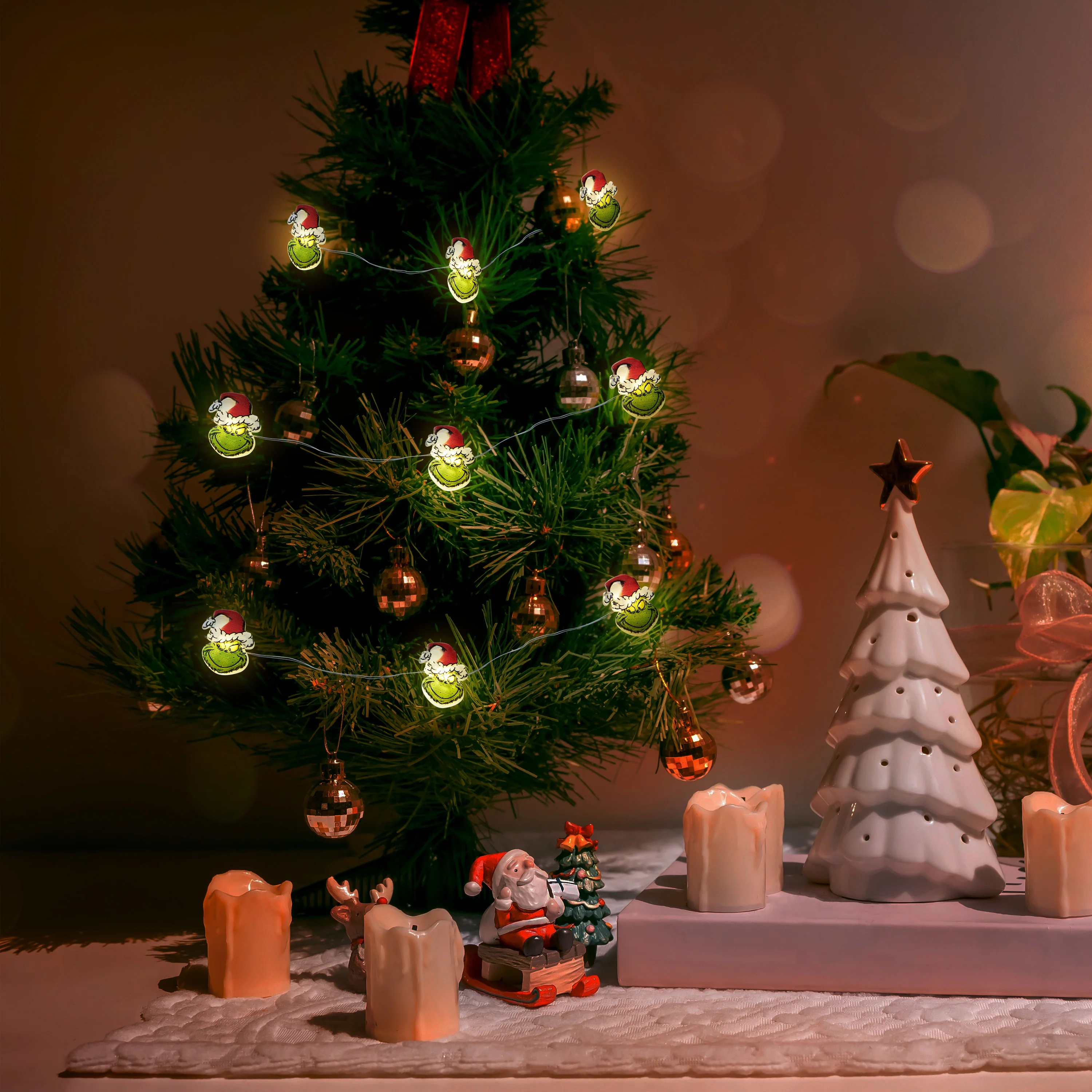 The Grinch LED Christmas String Lights, Battery Operated 170cm Fairy Lights (Green 2D) - Image 2