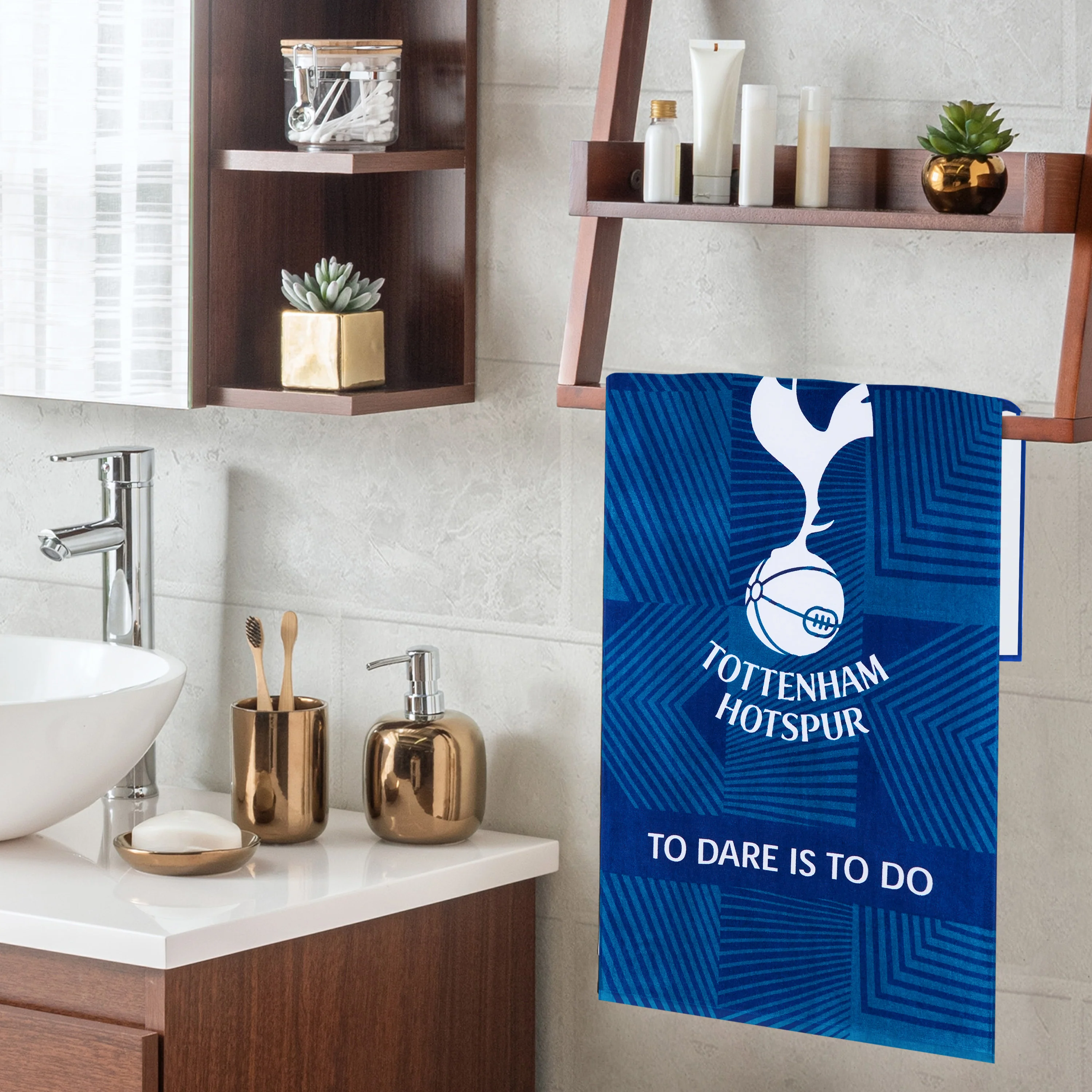 Tottenham Hotspur F.C. Towel for Men Women Teens Boys 100% Cotton Football Crest Quick Dry Beach Bath Towel Swim Gym Holiday Shower Bath Supporters' Gear 137 x 69cm - Image 5